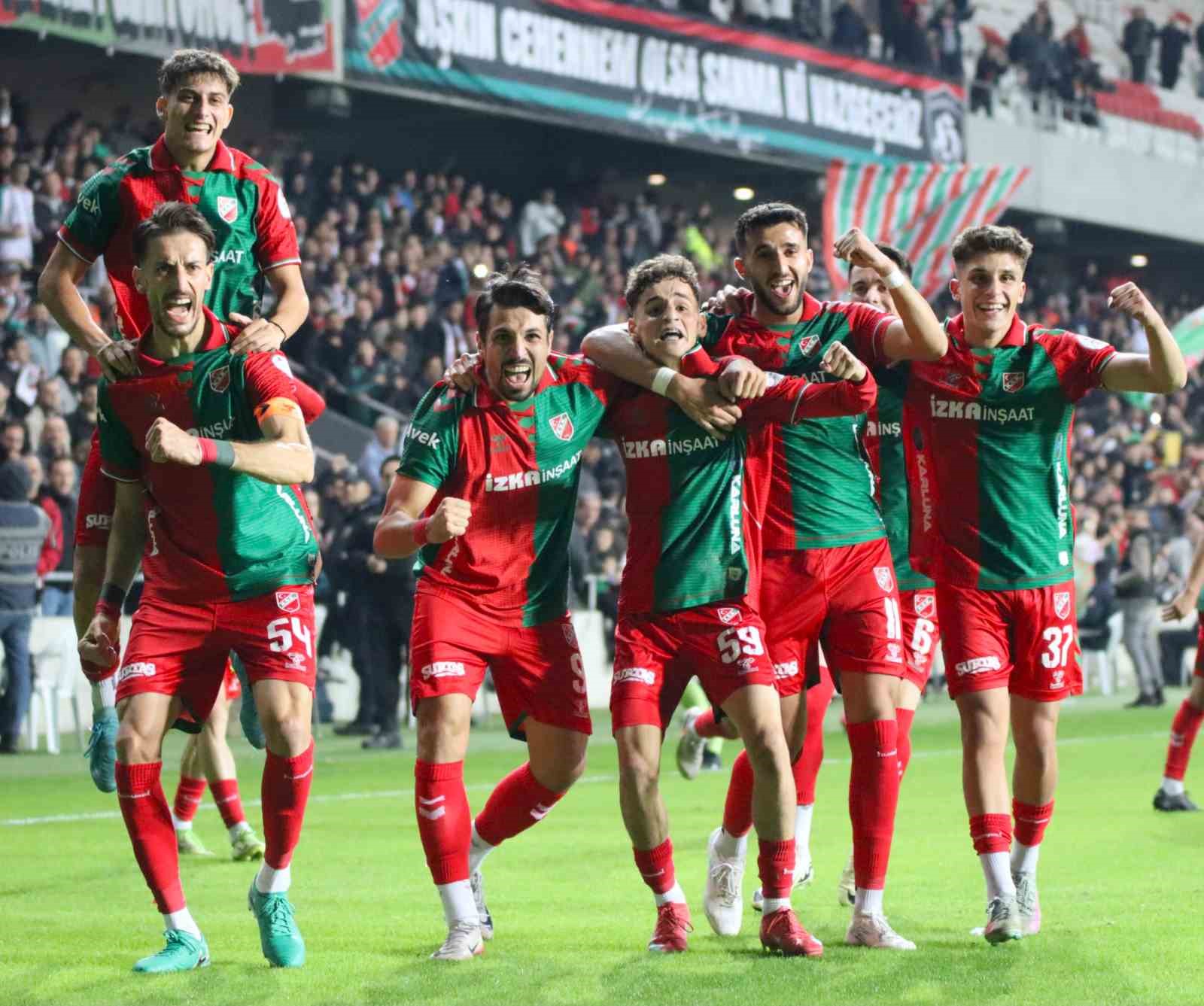 karsiyaka taraftarinin onunde hata yapmadi 1 v9J1v3XX