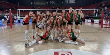 karsiyaka-voleybol-yari-final-maclarina-cikiyor-L3bt81JP.jpg