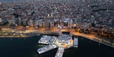 karsiyaka-yali-bulvarina-yukseltilmis-ve-desenli-yaya-platformu-tKcmvMOd.jpg