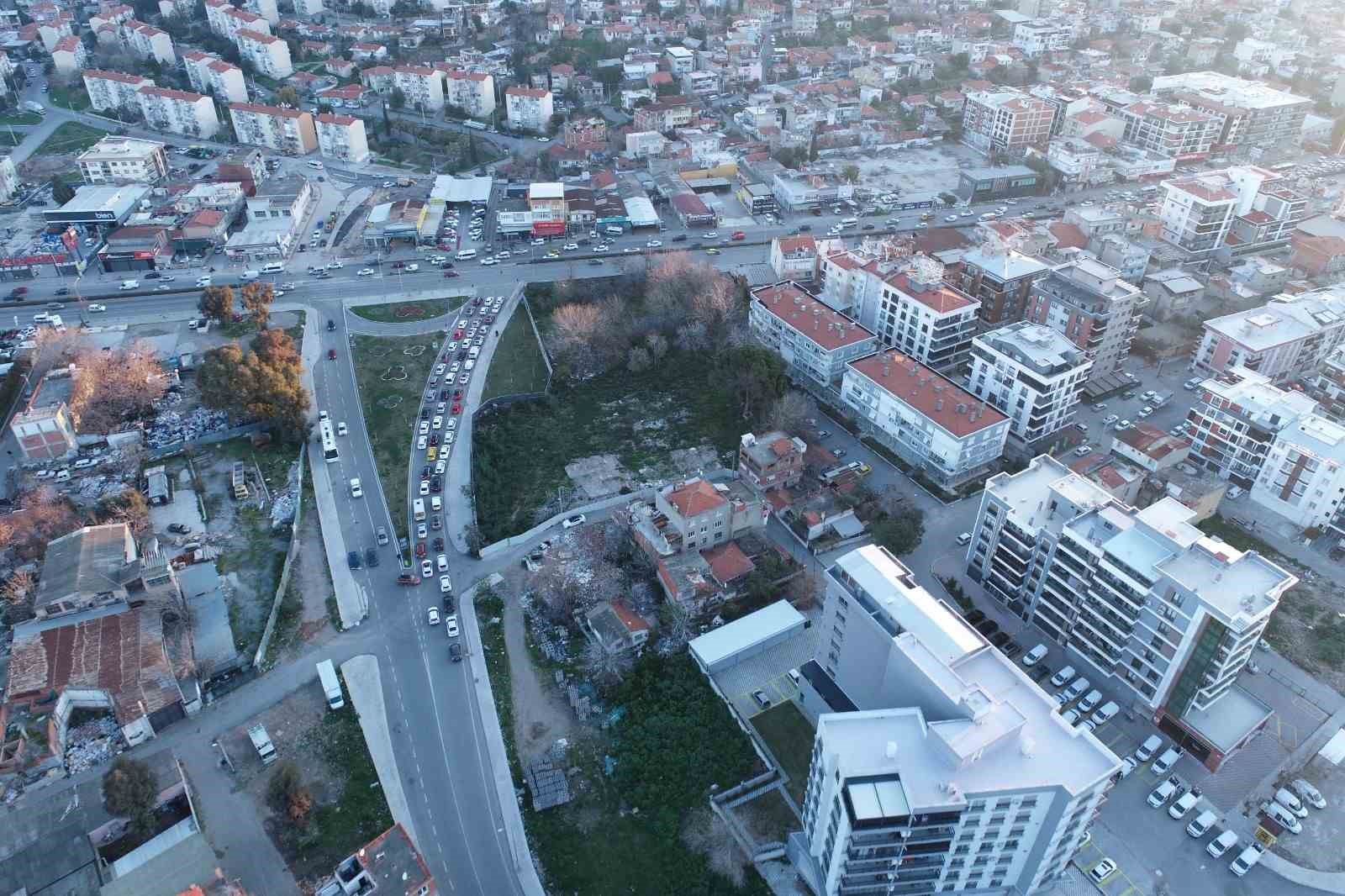 karsiyakada kesintisiz ulasim icin yogun tempo 0 XBiC4tOO