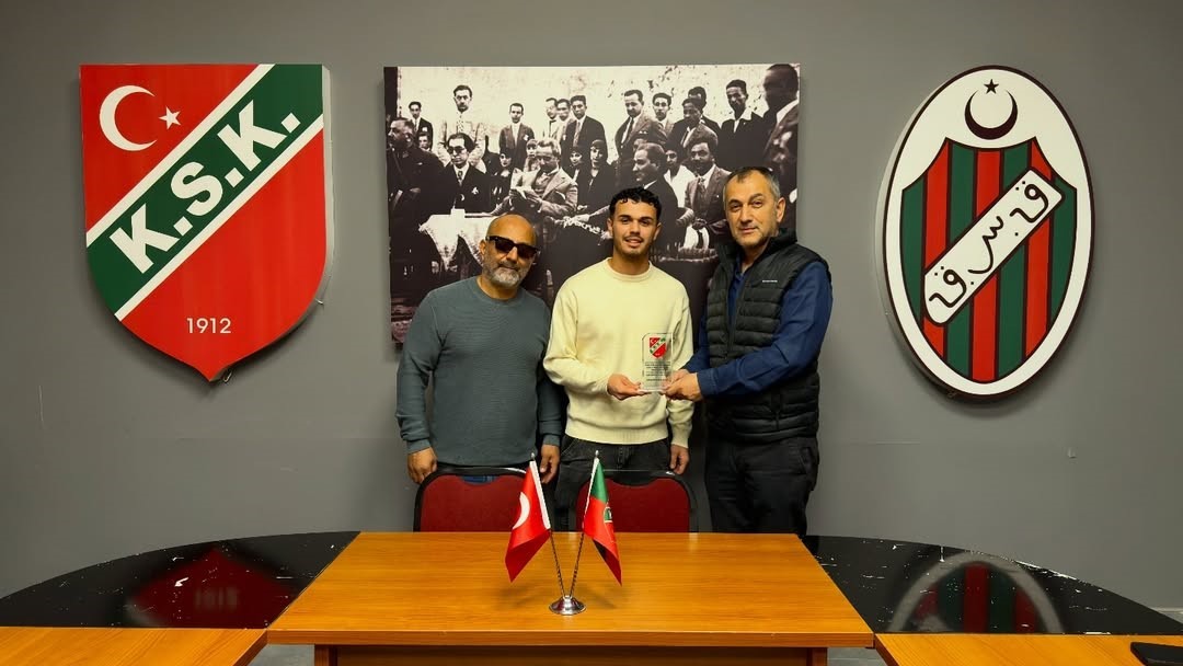 karsiyakadan ferdi burgaza anlamli veda 0 6L127luU