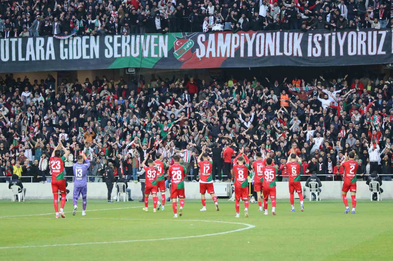 karsiyakanin konugu ayvalikgucu belediyespor 1 BBNCpVcJ
