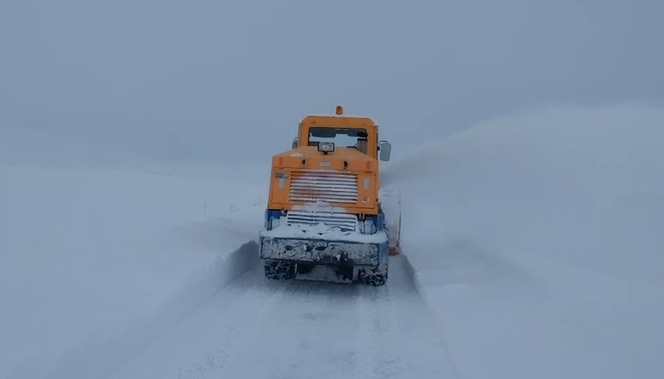karsta 143 koy yolu ulasima kapandi 0 j1zZtOEU