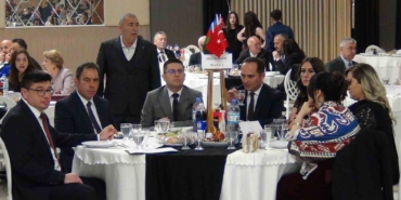 karsta-azerbaycanin-bagimsizlik-gunu-dolayisiyla-etkinlik-duzenlendi-Rk5TxY5m.jpg