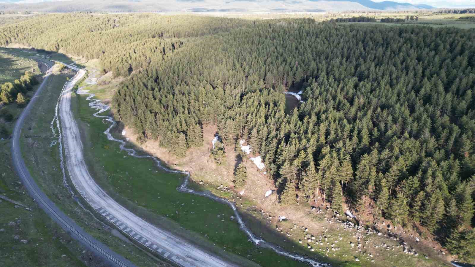 Kars’ta doğa şöleni: Karlı zirveler ve menderesler hayran bıraktı 8 karsta doga soleni karli zirveler ve menderesler hayran birakti 4