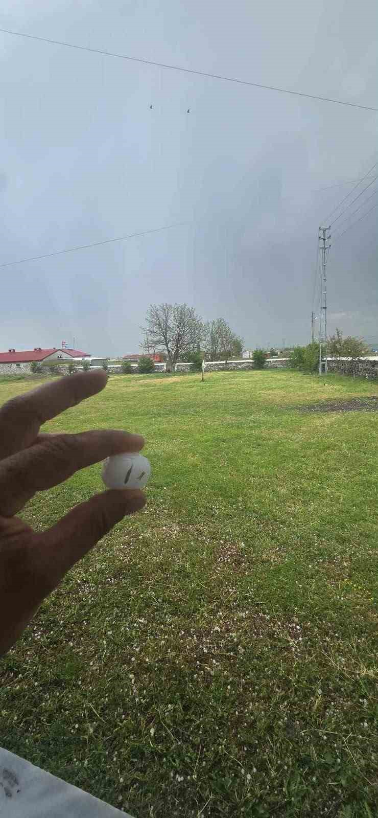 karsta dolu kabusu araclar hasar gordu ciftci umudunu kaybetti 4