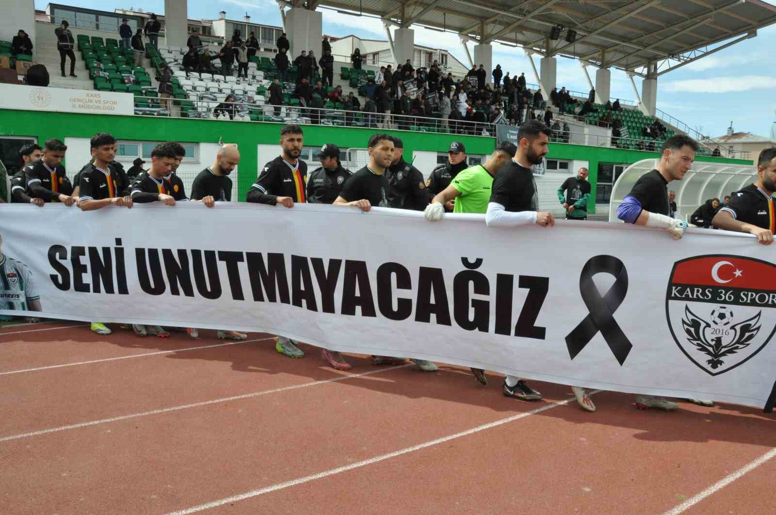 karsta hayatini kaybeden kundakciya duygusal veda kundakci karsta unutulmadi 1 tac8BsMh