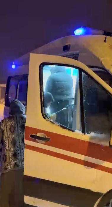 karsta kar engelini asan saglik ekipleri hasta vatandas icin seferber oldu 2 nfYWtVVz