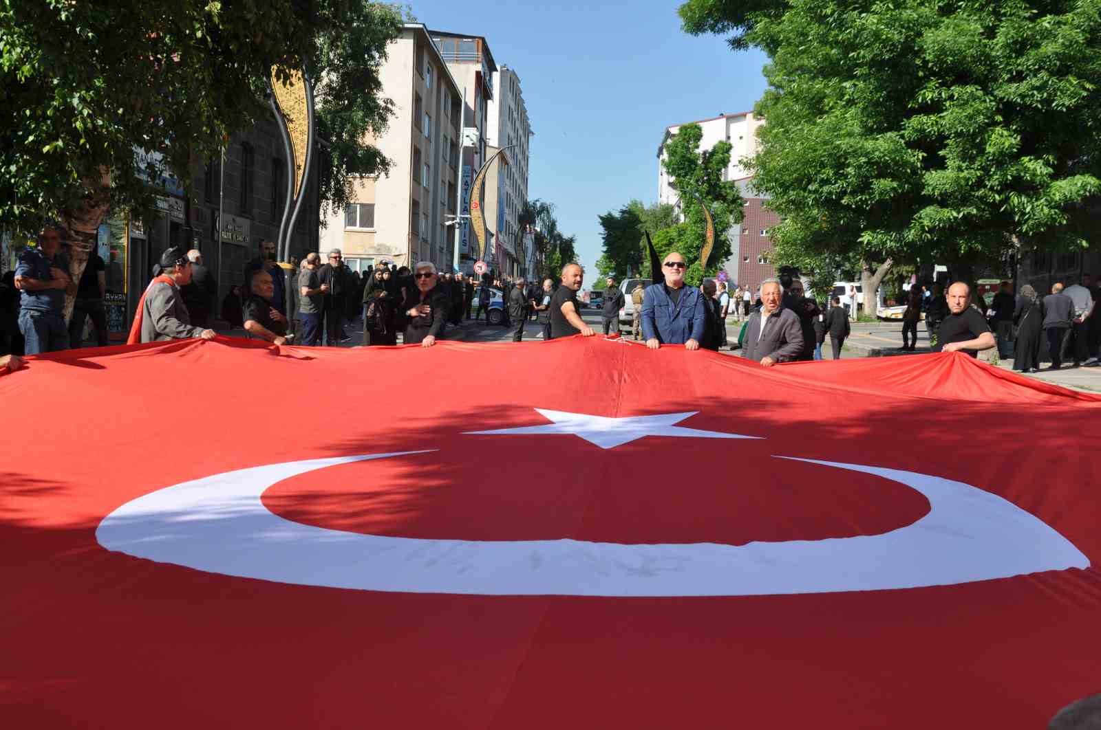 karsta kerbela sehitleri anildi 3 DTaOGPvY