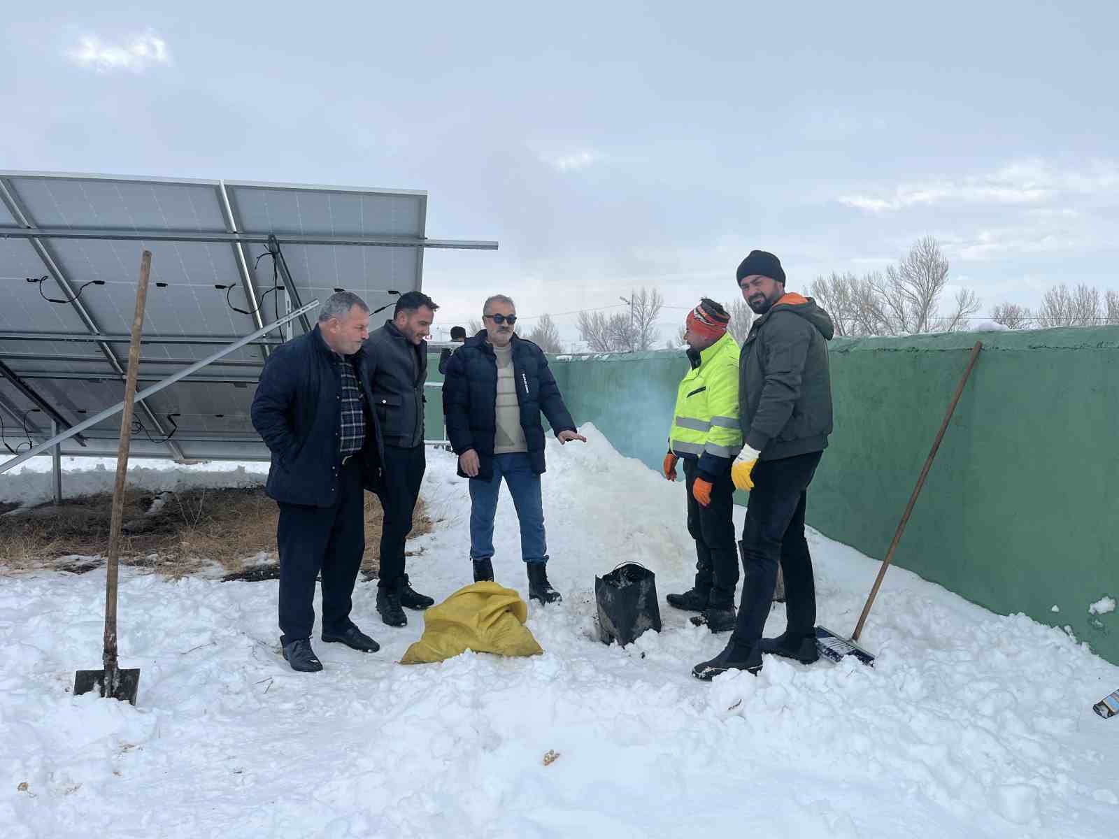karsta koyluler icmesuyu icin kurduklari ges sitemlerinin karini imece usulu temizliyor 1 VP8vEa5u