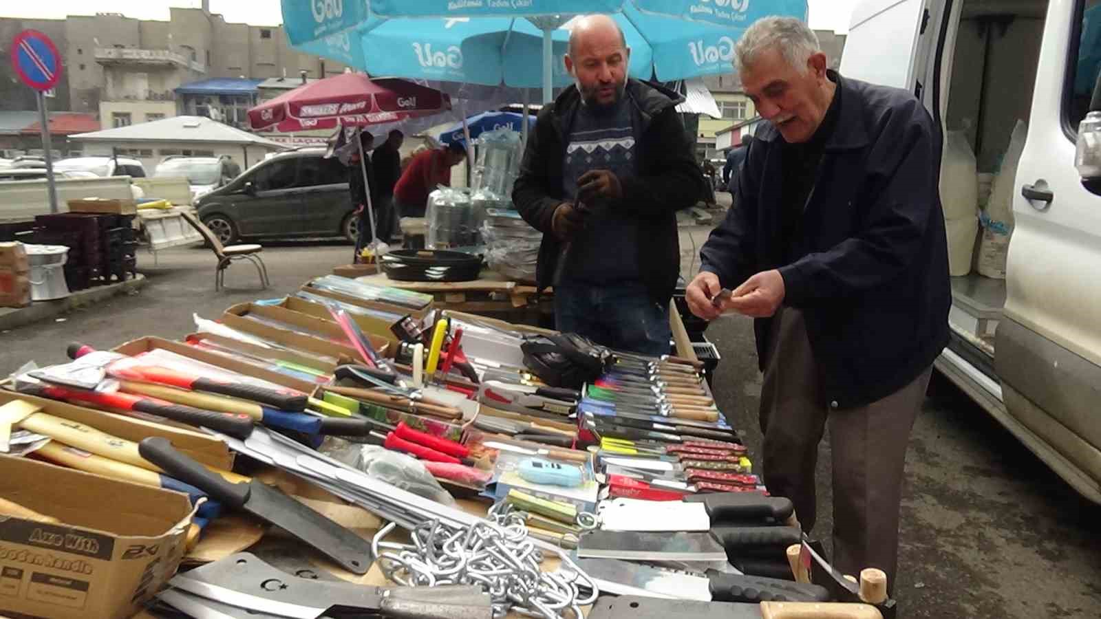 karsta kurban bayrami oncesi bicakcilarda yogun mesai bicaklar kurbanlar icin bileniyor 6 G3BPlhQH