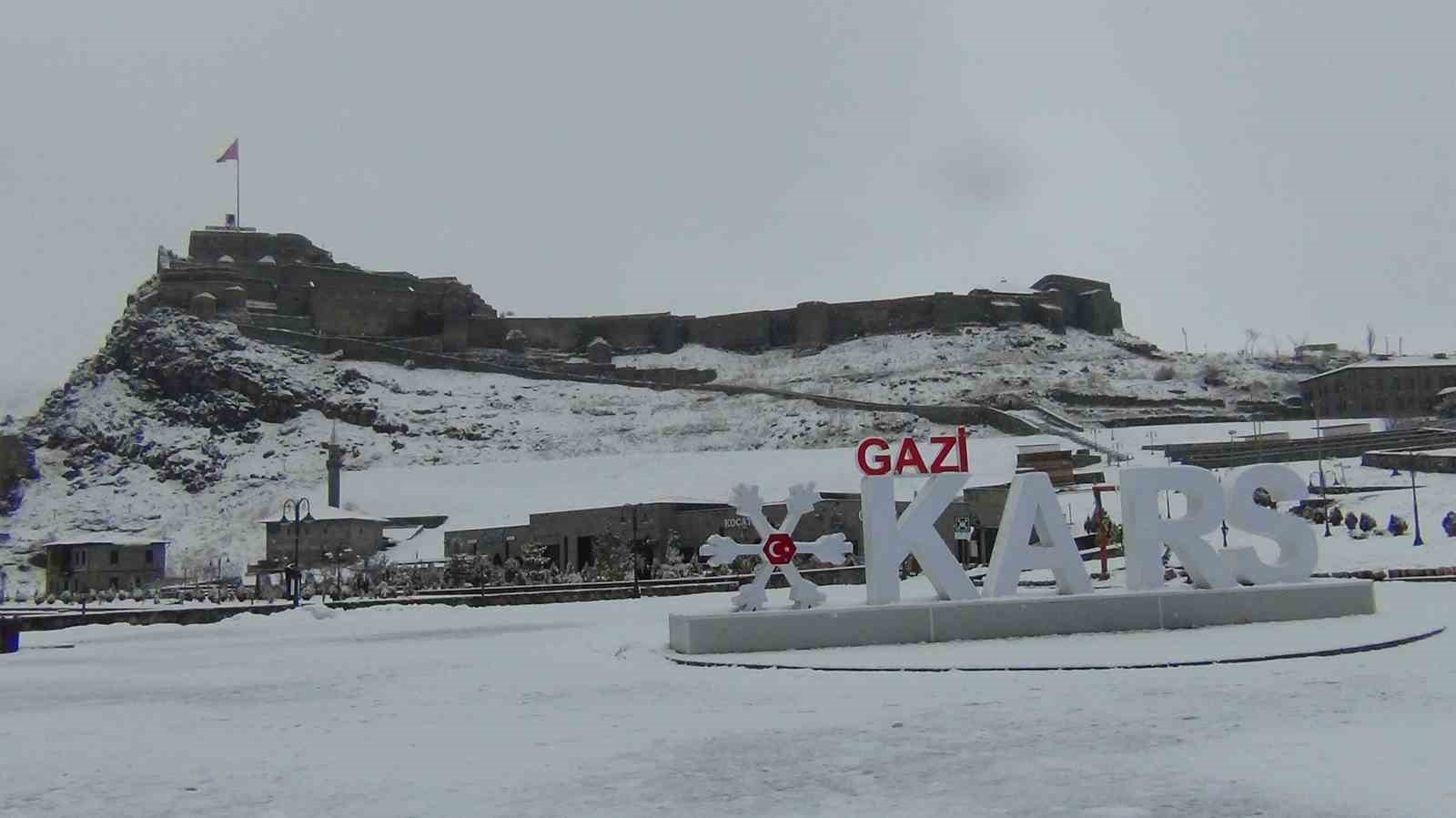 karsta mart ayinda yagan kar kenti yeniden beyaza burudu 9 37cLzBYr