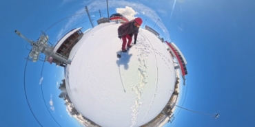karsta-nisanda-kar-macerasi-zirveye-yuruyup-bahar-ortasinda-snowboard-yaptilar-f2vcZUAz.jpg