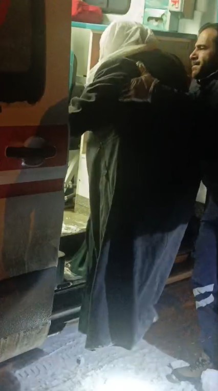 Kars’ta Özel İdare ve sağlık ekipleri hastalar için seferber oldu 5 karsta ozel idare ve saglik ekipleri hastalar icin seferber oldu 1 E8MBpNvt