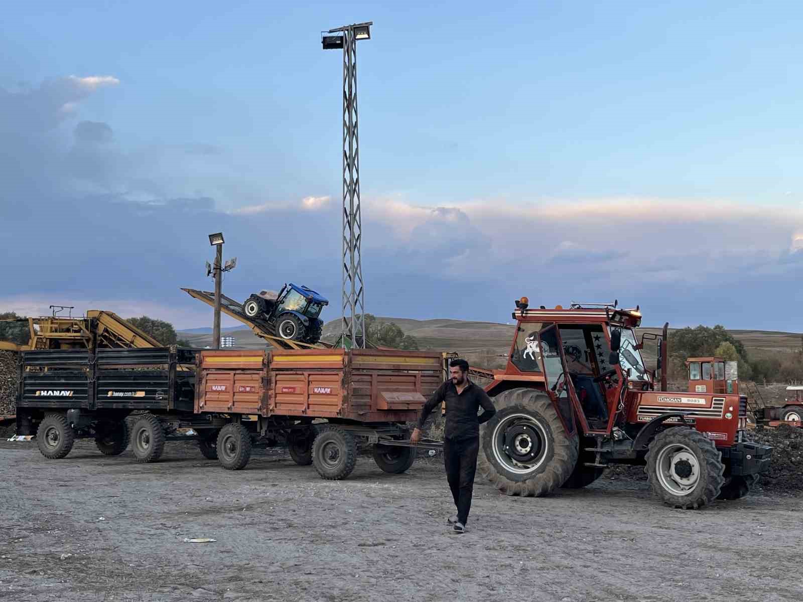 karsta seker pancari hasadinda yogun mesai ciftciler zamanla yarisiyor 4 qcrc997r