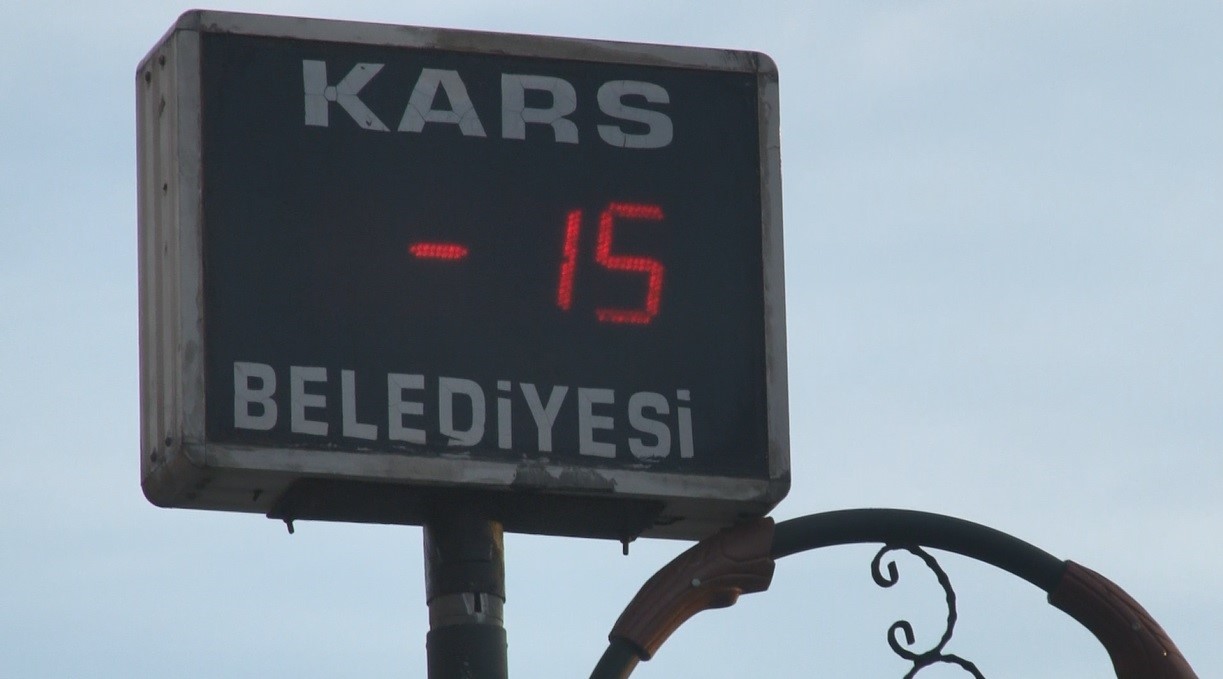 karsta sibirya soguklari disariya asilan camasirlar dakikalar icinde dondu 5 OGDApII6