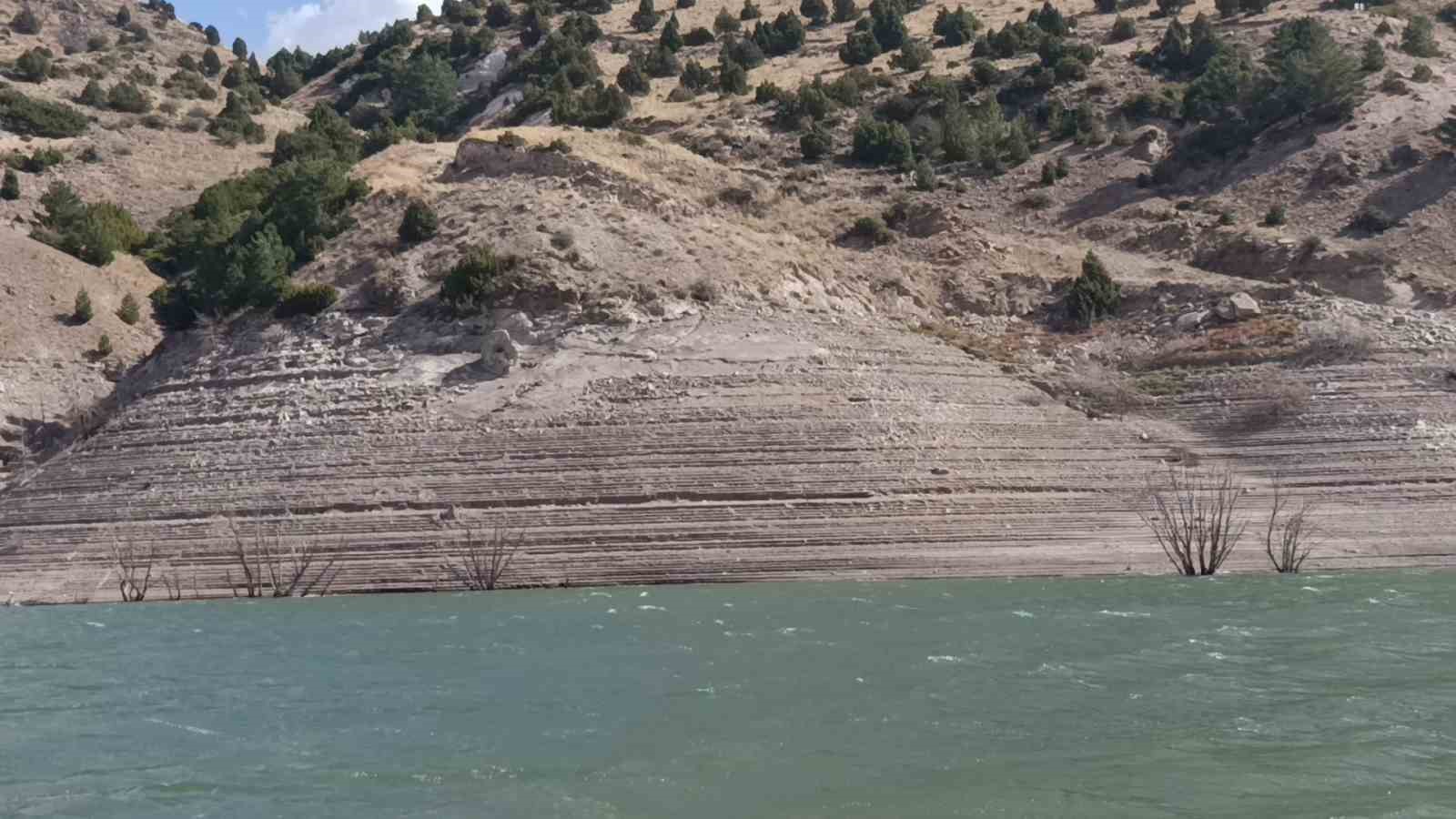 karsta sular cekildi eski koy ortaya cikti 9 igNUfUOq