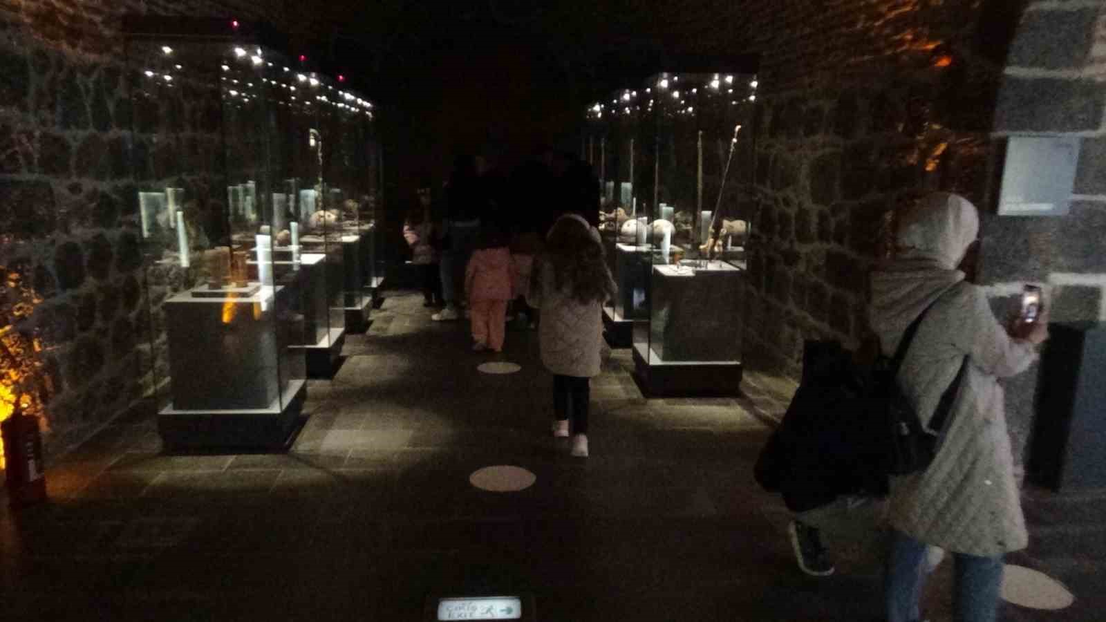 karsta tarihe yolculuk kafkas cephesi harp tarihi muzesine yogun ilgi 3 OreYOiEa