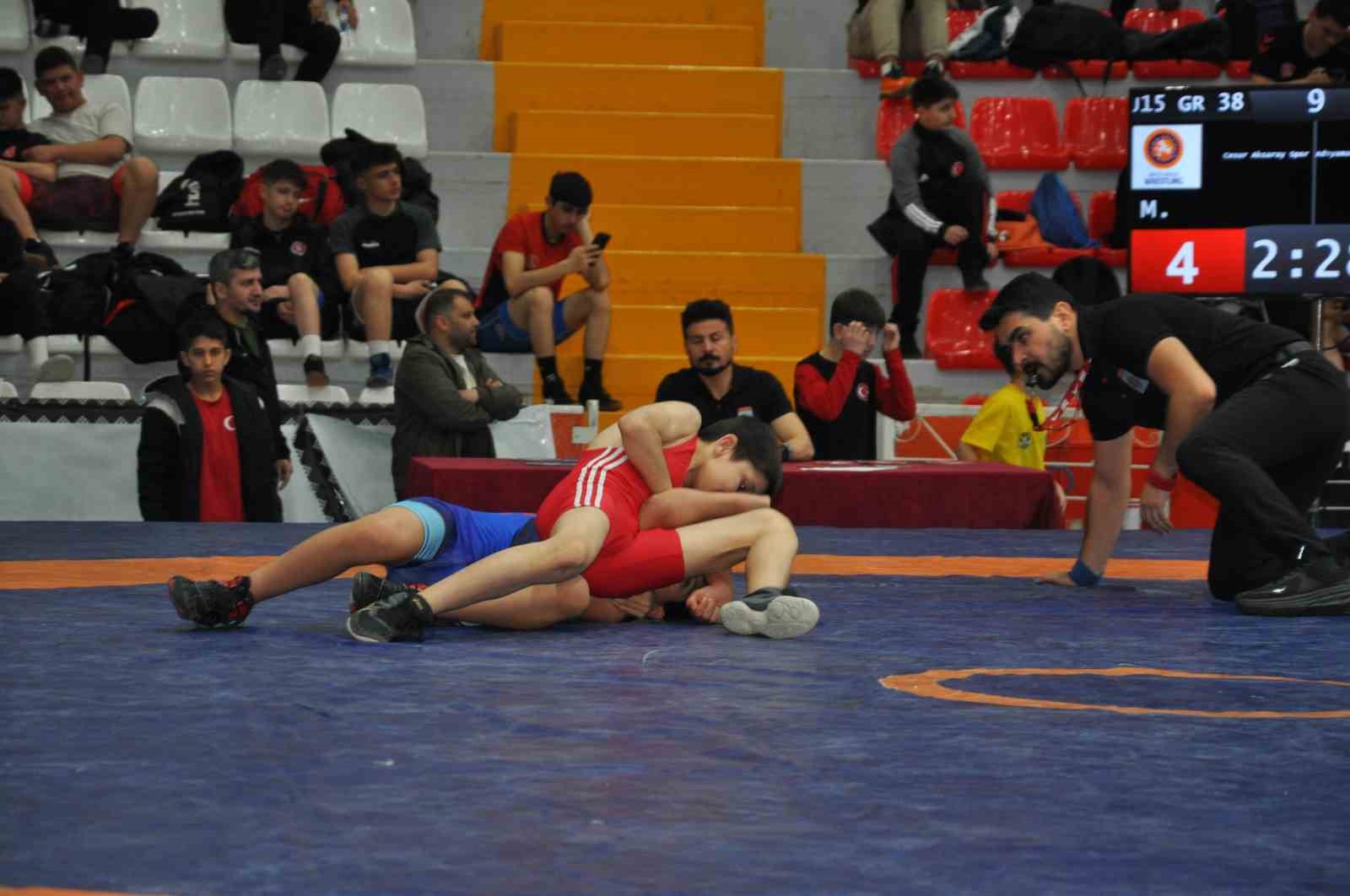 karsta u15 turkiye gures sampiyonasi basladi milli takim yolunda kiran kirana mucadele 8 CN2hjqnO