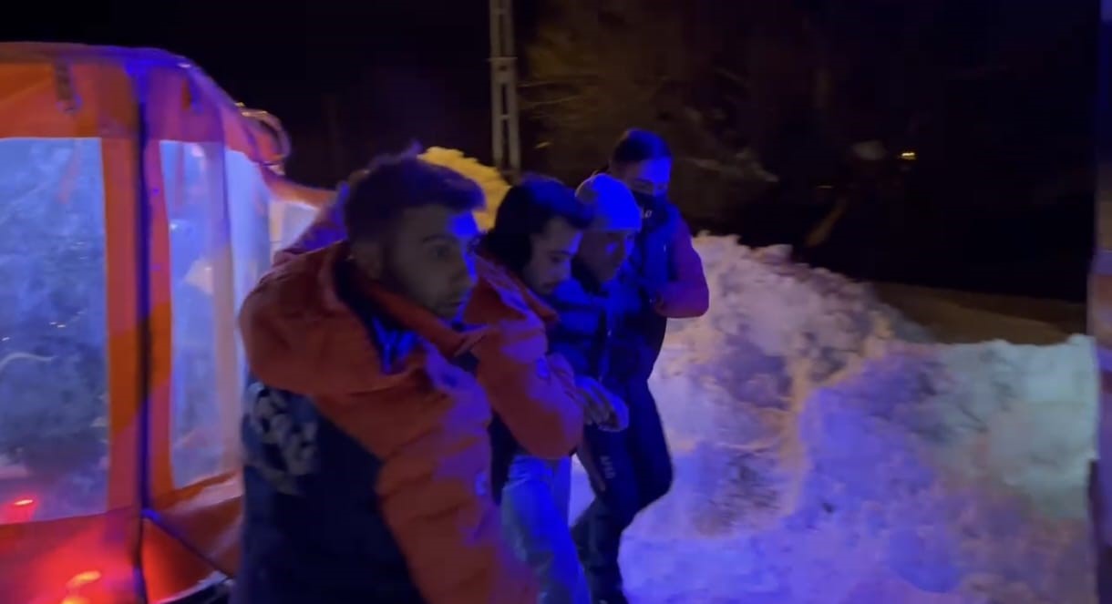 karsta yasli hasta vatandasa afad paletli amfibi araciyla ulasti 0 yBG6hOel