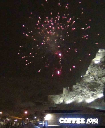 karsta-yeni-yil-coskusu-lapa-lapa-kar-altinda-halay-yyKhd46M.jpg