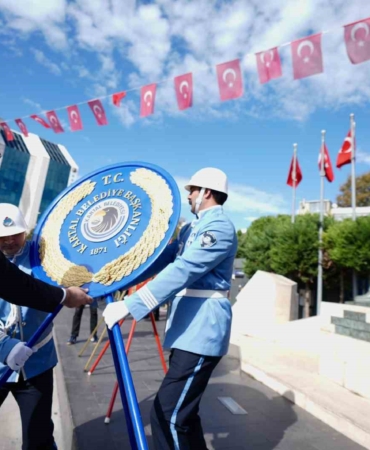 kartalda-29-ekim-coskusu-ataturk-anitinda-basladi-ZAPn255x.jpg