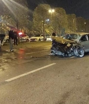 kartalda-trafik-kazasi-5-yarali-p8Oha6mm.jpg