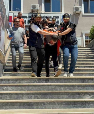 kartalda-yan-bakma-kavgasinda-bir-kisi-oldu-olaya-iliskin-7-supheli-adliyeye-sevk-edildi-YWKpGf8M.jpg