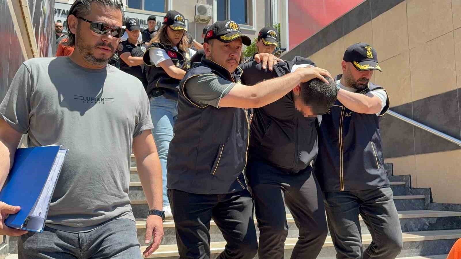 kartalda yan bakma kavgasinda bir kisi oldu olaya iliskin 7 supheli adliyeye sevk edildi gE4CX6iq