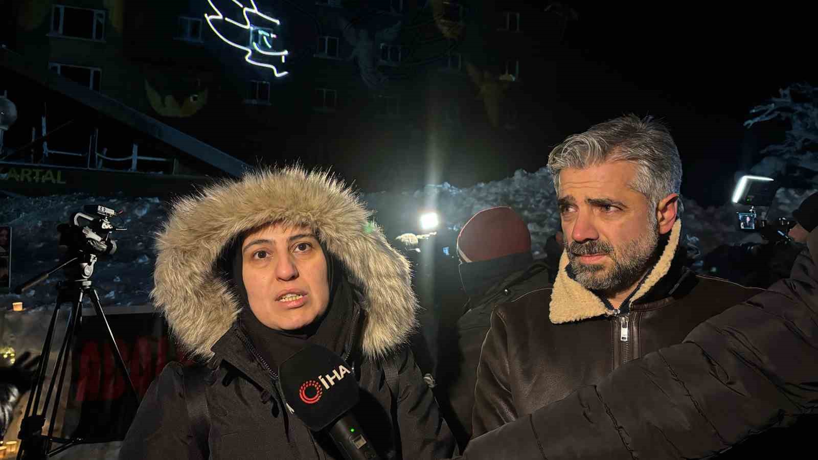 kartalkaya yangin faciasinin birinci yildonumunde acili aileler otel onunde bir araya geldi 2 48eK8Nft