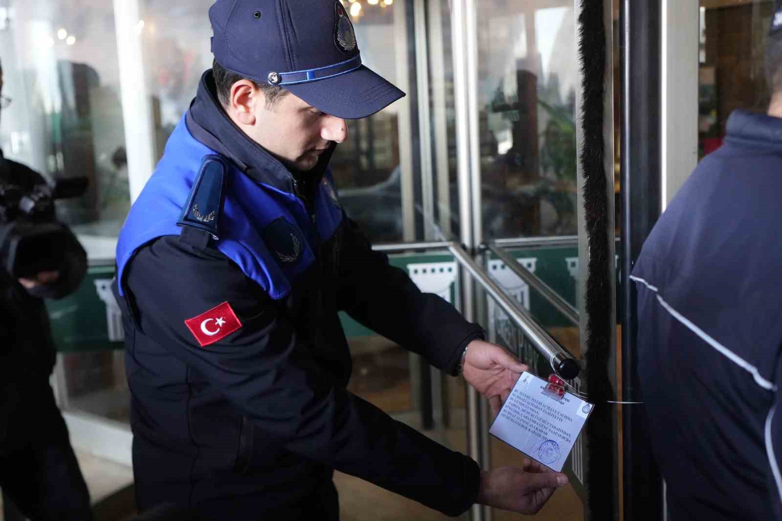 kartepenin zirvesindeki unlu otel 33 eksik sebebiyle muhurlendi 6 qebRXPk2