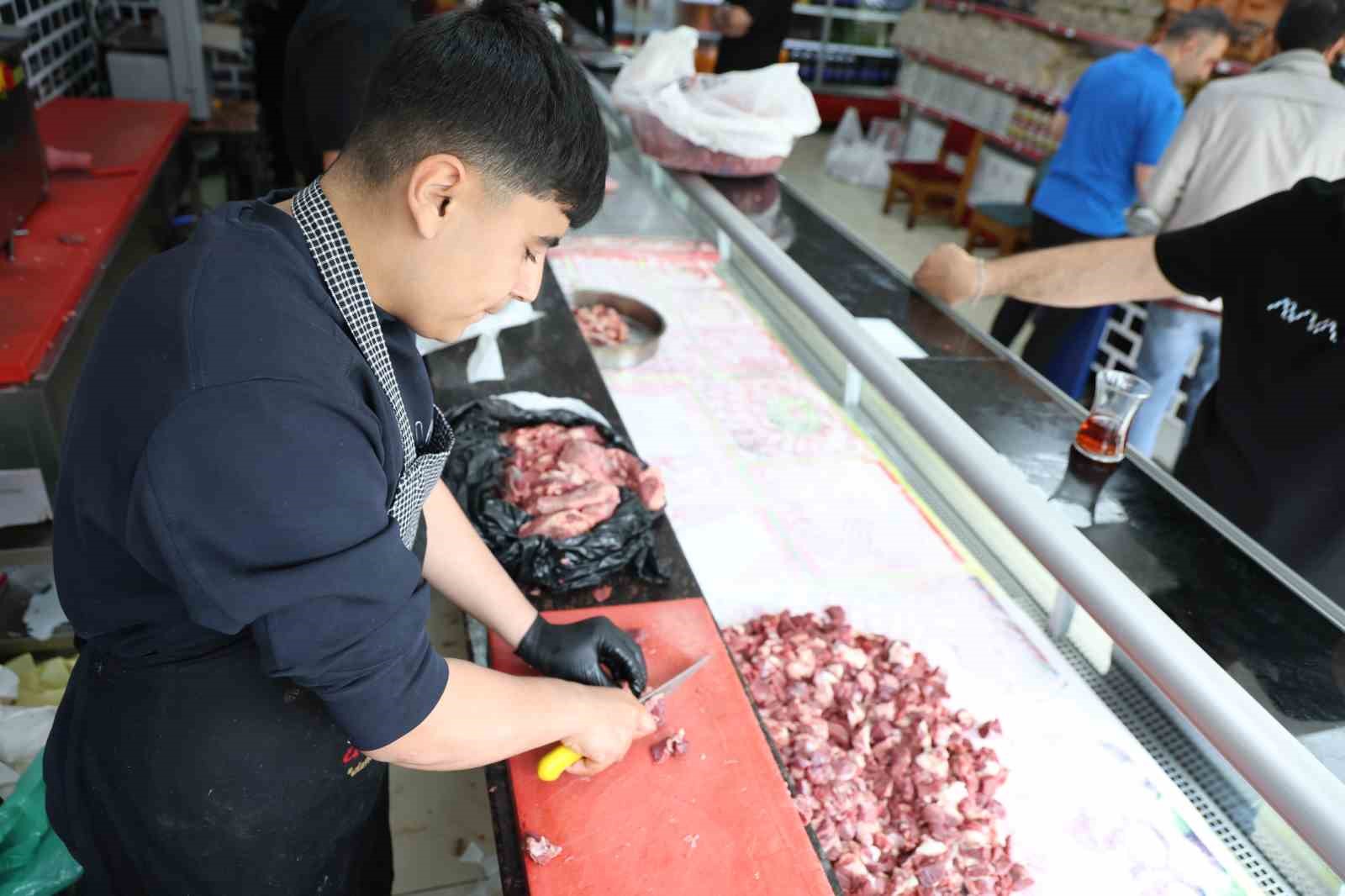 kasaplarin yogun bayram mesaisi suruyor 3