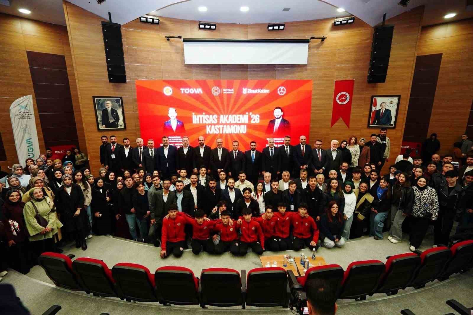 kasapoglu ak parti genclik hareketidir 2 ivdcjdaV