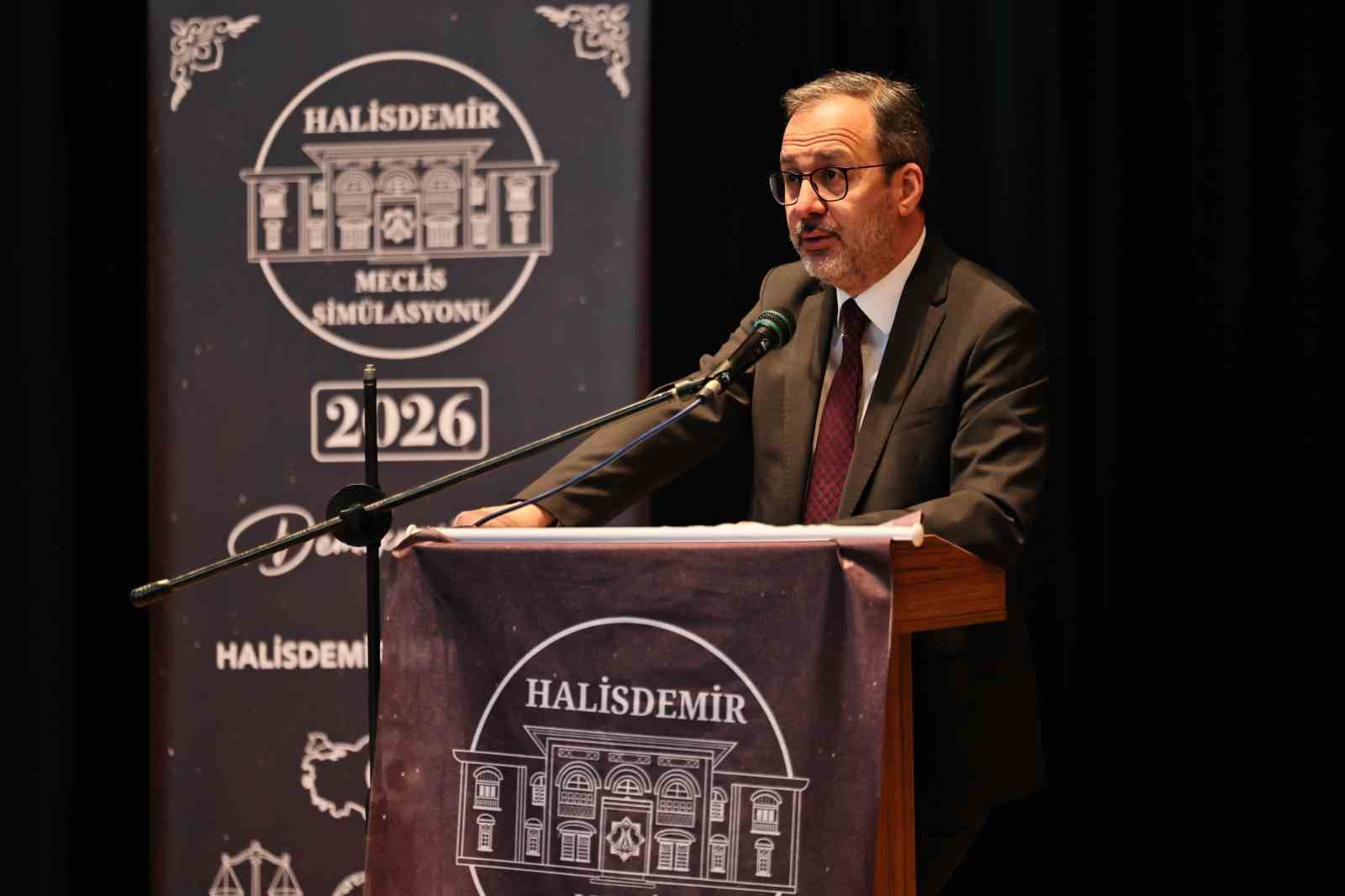 kasapoglu demokrasi fikrin sozun ve dusuncenin agirligina duyulan saygidir 0 td7jhXDu