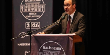 kasapoglu-demokrasi-fikrin-sozun-ve-dusuncenin-agirligina-duyulan-saygidir-U35DLVDO.jpg