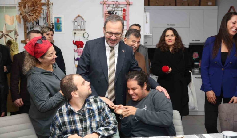 kasapoglu-mesele-mevzuat-degil-hayatin-kendisi-WMtYDXF8.jpg