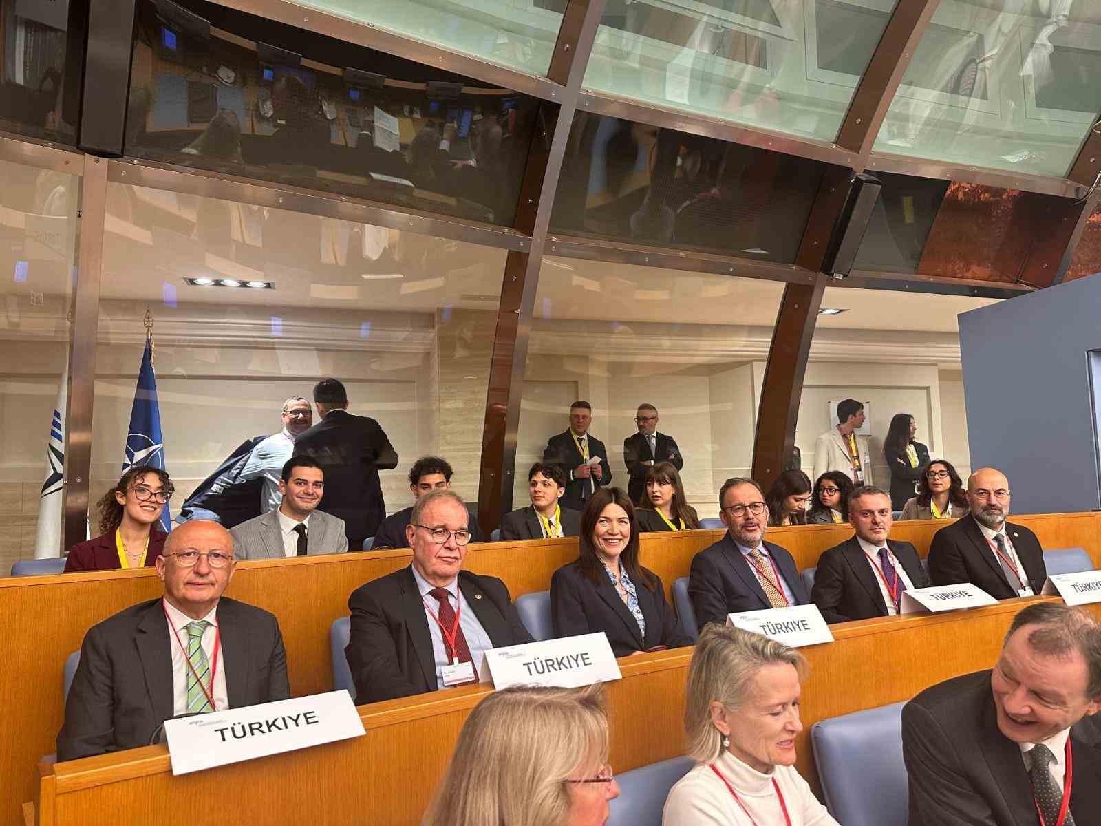 kasapoglu romada nato pa toplantisina katildi 1 h1BsZVU4
