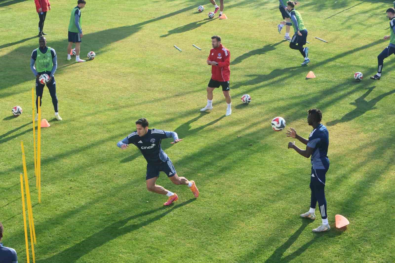 kasimpasa devre arasi calismalarini antalyada surduruyor 2 Jjc8X7U3