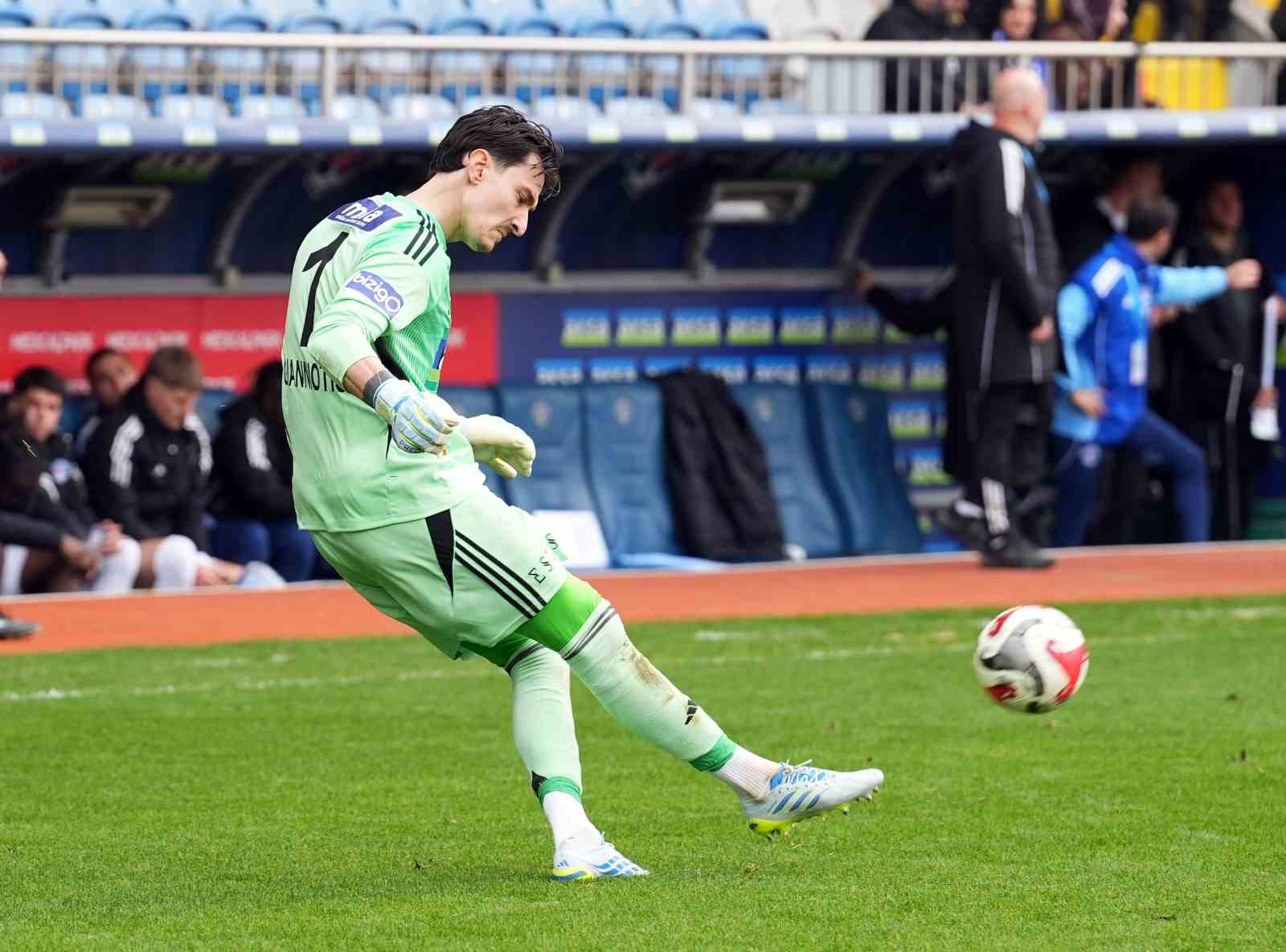 kasimpasa kalecisi andreas gianniotisten uzaklardan gol 1 b5LUMswi