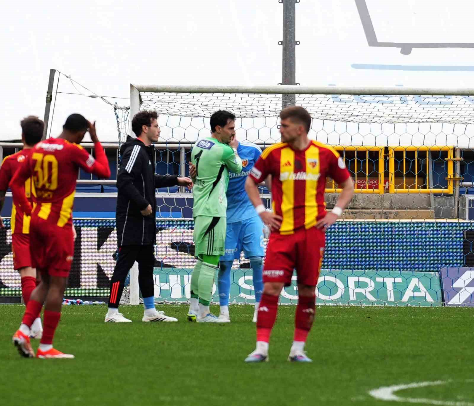 kasimpasa kalecisi andreas gianniotisten uzaklardan gol 3 faKj9m1T