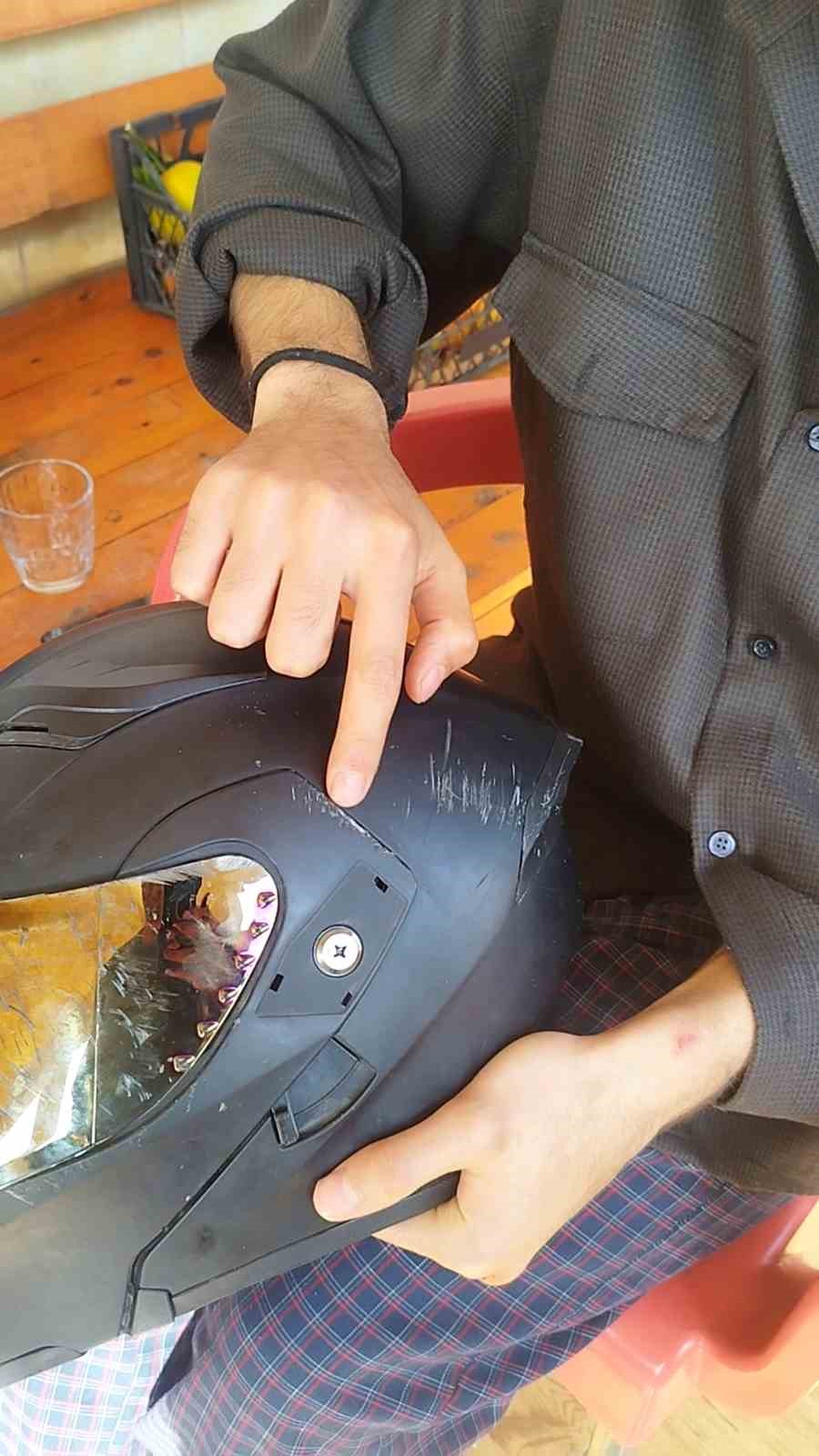Kaskla yaşama tutunan motosikletli genç: "Polisler doğru söylüyormuş" 5 kaskla yasama tutunan motosikletli genc polisler dogru soyluyormus 1