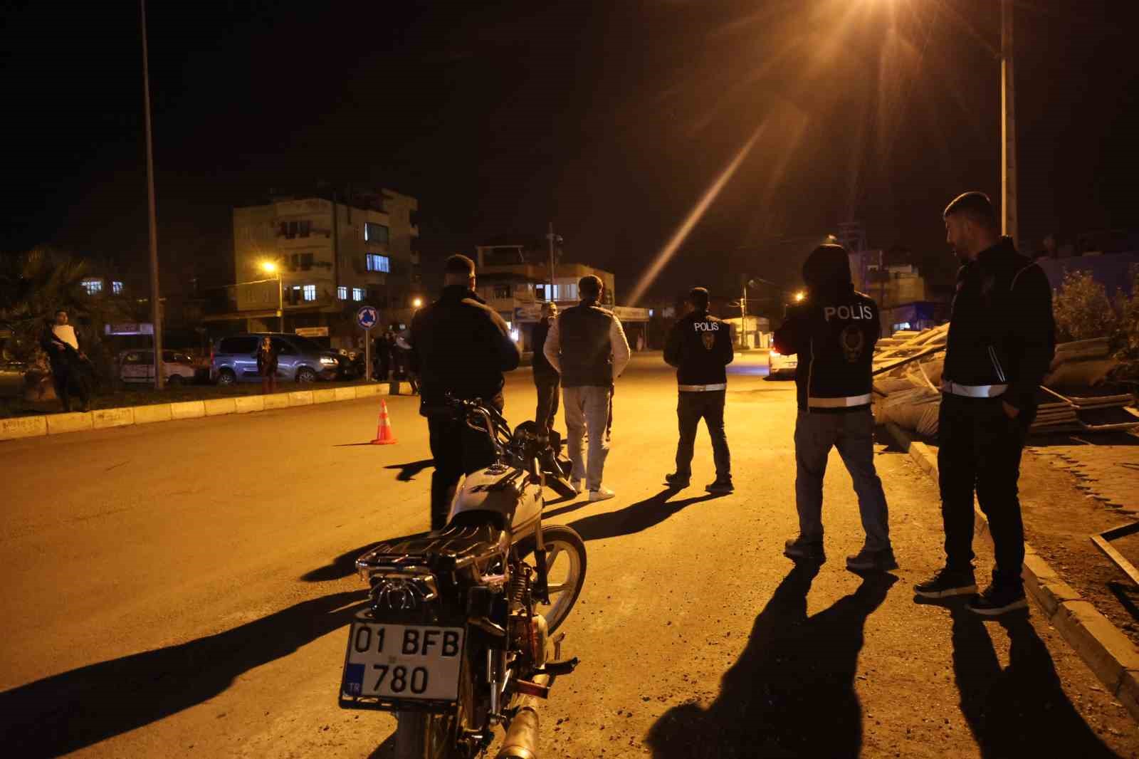 kasksiz surucuden polise ilginc teklif cezayi bana degil plakaya yazin 0 GfZWbhbO