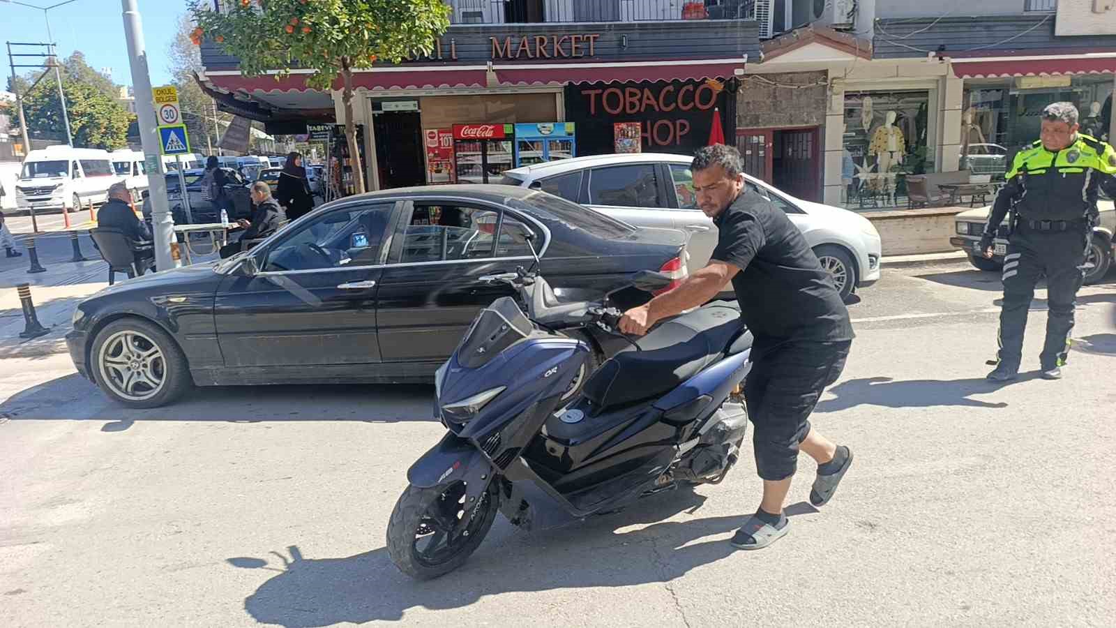 Kasktan ceza yememek için plakasını kapattı, yediği cezayı görünce hayatının pişmanlığını yaşadı 6 kasktan ceza yememek icin plakasini kapatti yedigi cezayi gorunce hayatinin pismanligini yasadi 2 wpETv11a