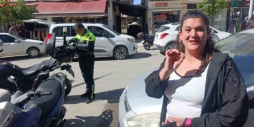 kasktan-ceza-yememek-icin-plakasini-kapatti-yedigi-cezayi-gorunce-hayatinin-pismanligini-yasadi-bZRNw3r7.jpg