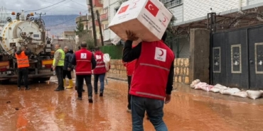 kasrik-selle-sarsildi-kizilay-yaralari-sarmak-icin-calisma-baslatti-6gfqDYnY.jpg