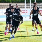 kassoum-ouattara-besiktas-formasiyla-ilk-antrenmanina-cikti-XYUYgzKr.jpg