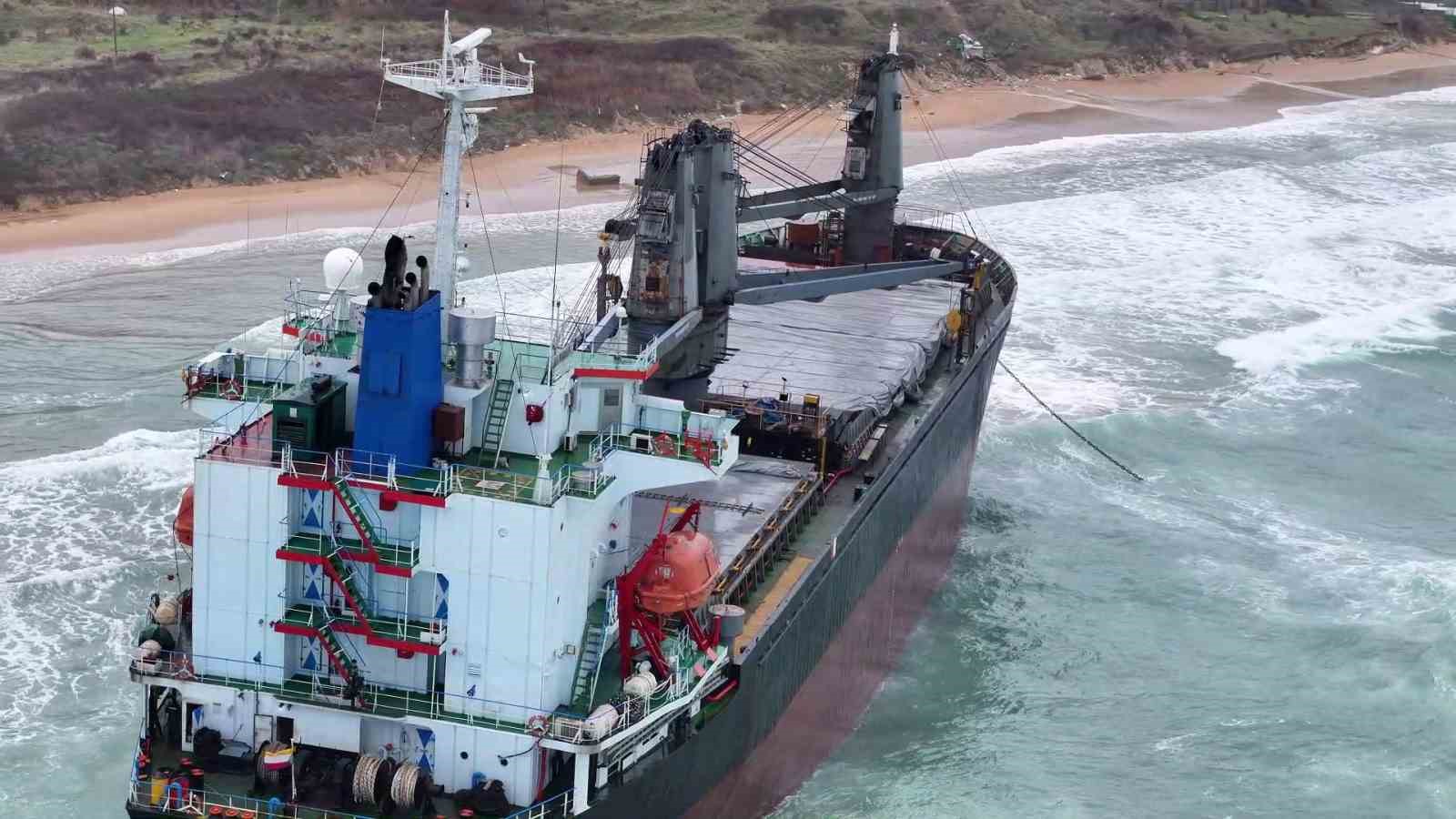 Kastamonu açıklarında vurulan ve Sarıyer’de karaya oturan gemi havadan görüntülendi 6 kastamonu aciklarinda vurulan ve sariyerde karaya oturan gemi havadan goruntulendi 2 nvnZfhUj