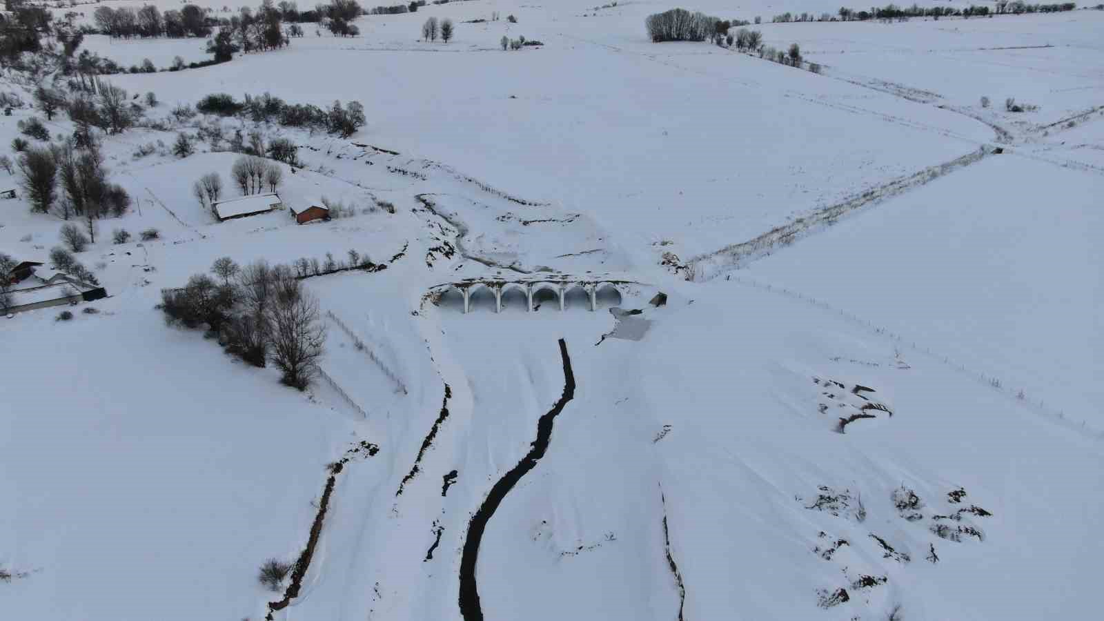 kastamonu buz kesti dereler barajlar ve goletler dondu 7 GKAsvqAe