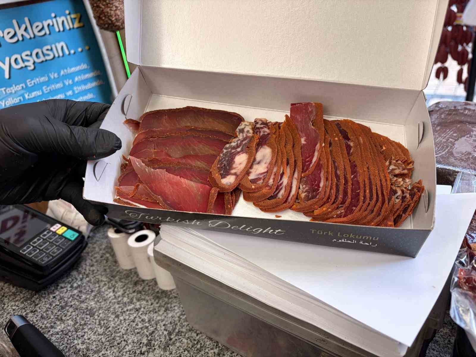 kastamonu pastirmasini oven sefe kayserili pastirmacidan cevap demek ki sefimize kayseri pastirmasini yedirmemisler 1