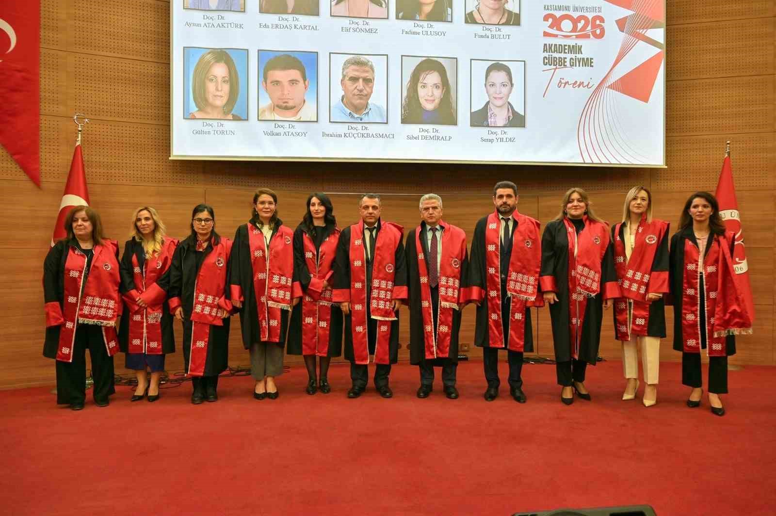 kastamonu universitesinde 89 akademisyen cubbe giydi 1